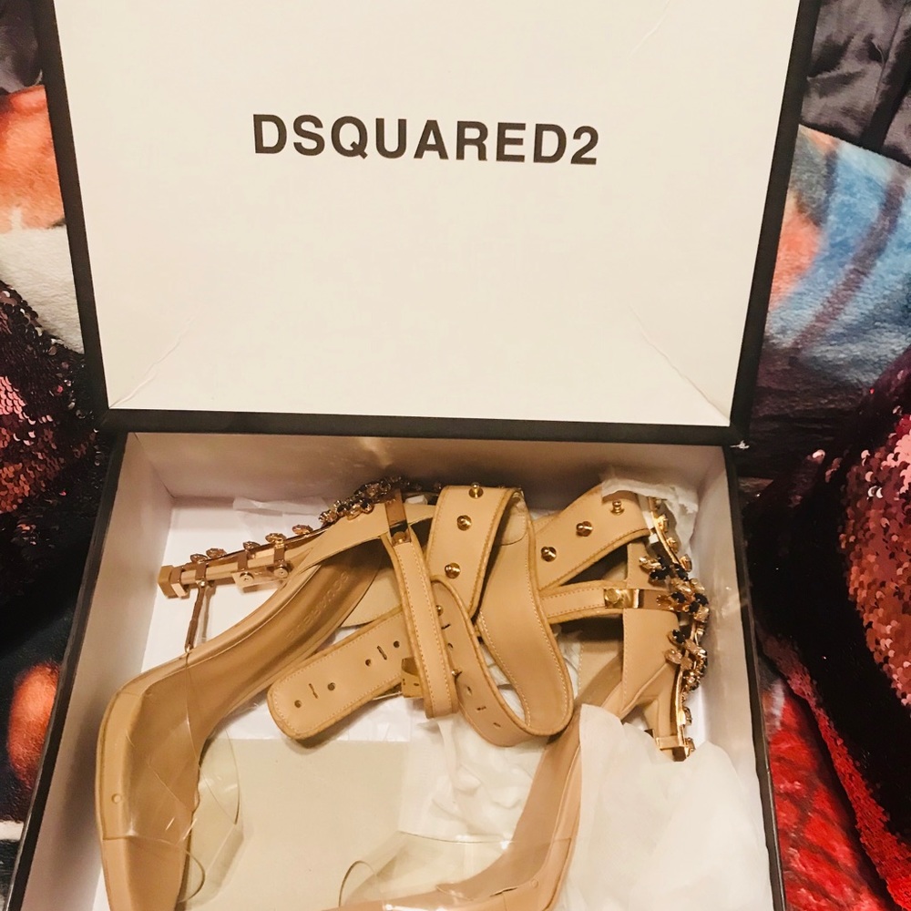 Heels - Picture 2 of 5